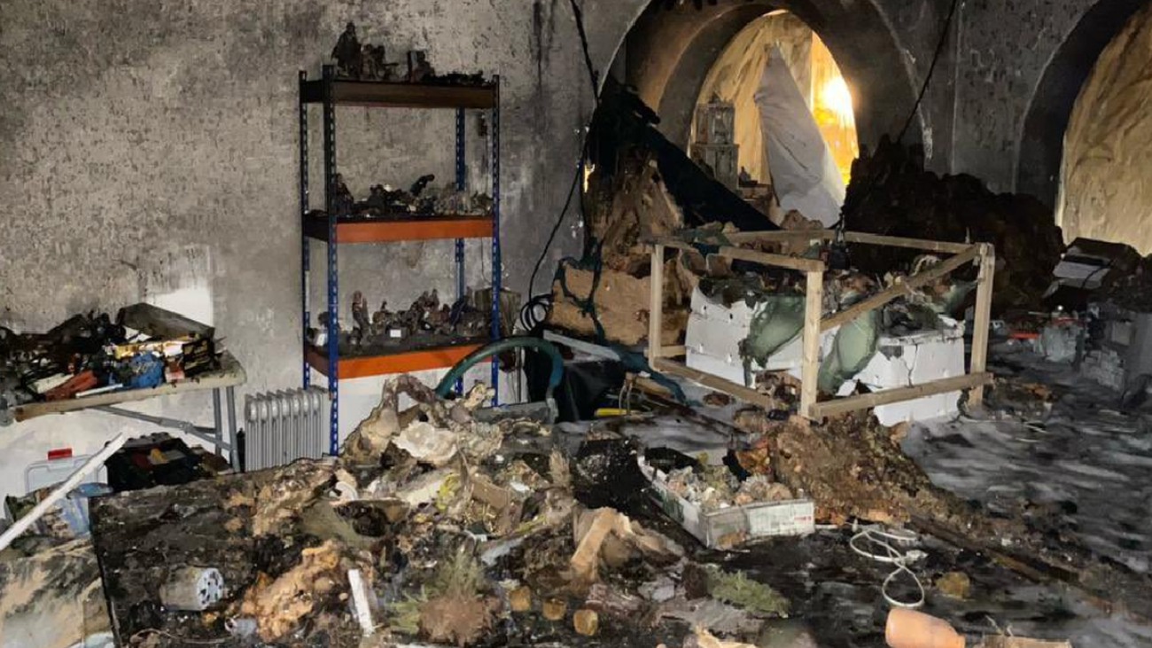 Un incendio calcina el belén municipal de Majadahonda