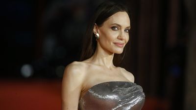 Angelina Jolie estalla contra Hollywood
