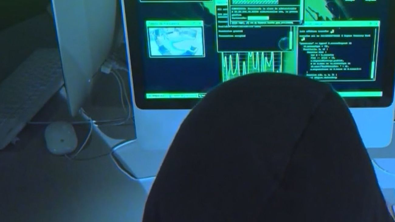 El Parlament exige al juez del CNI que revele su investigación sobre 'Pegasus'