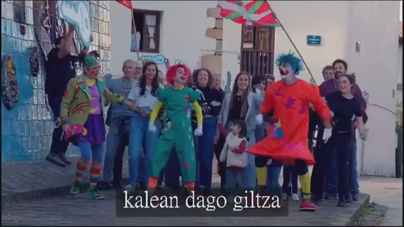 Polémico video con payasos infantiles para acelerar la libertad de etarras