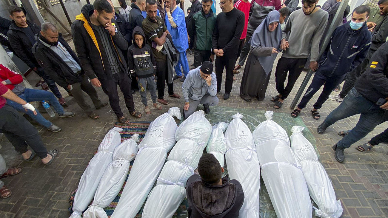 Un minuto de silencio por los niños muertos en todas las guerras