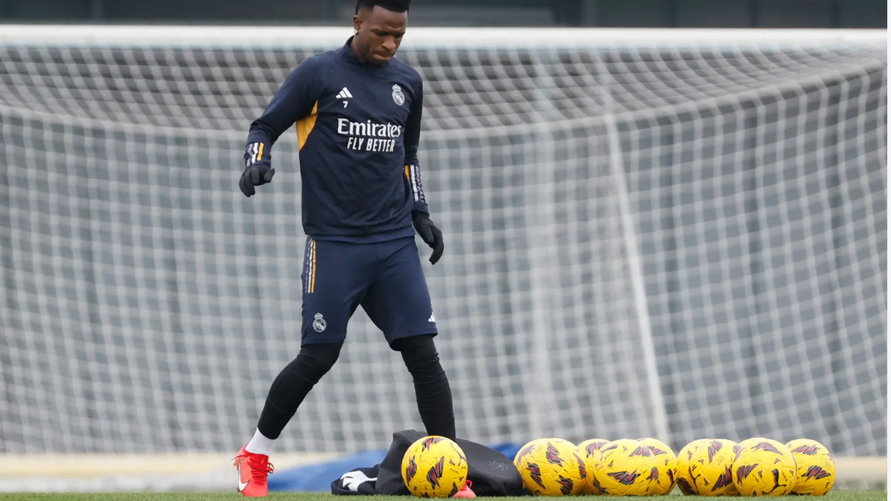 Vinicius ya toca balón y podría acortar plazos