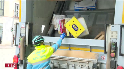 El Ayuntamiento de Madrid pide no sacar la basura en Nochebuena, Navidad y Nochevieja porque no habrá recogida