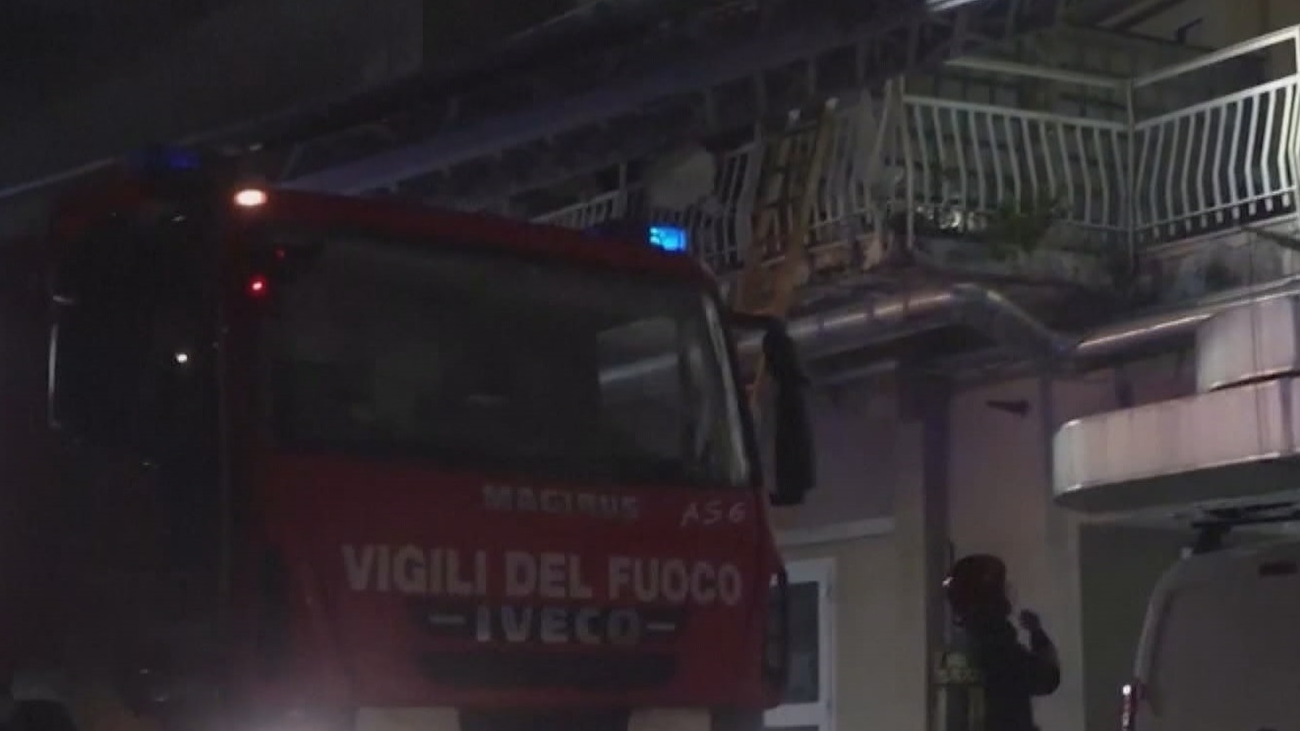 Tres muertos y 200 evacuados en el incendio de un hospital en Tivoli, cerca de Roma