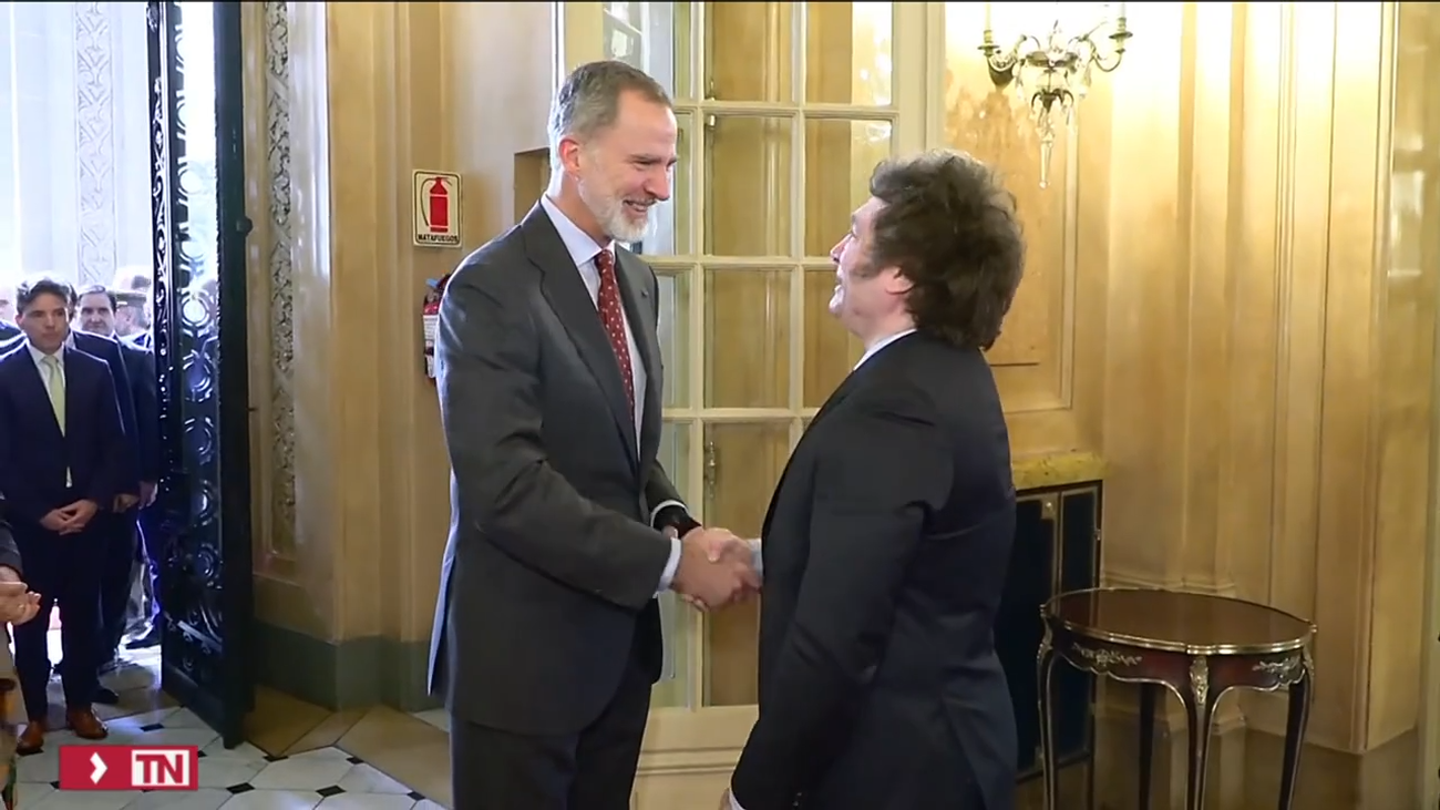 Felipe VI se reúne con Javier Milei en la Cancillería argentina