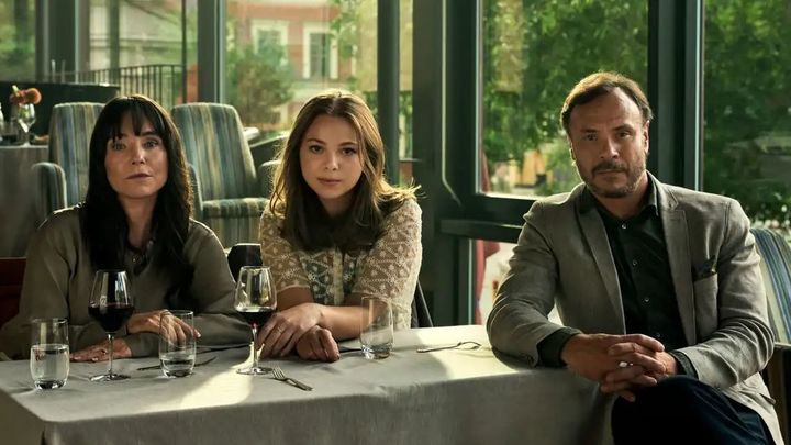 Una familia Normal-Netflix / Dos hasta las dos