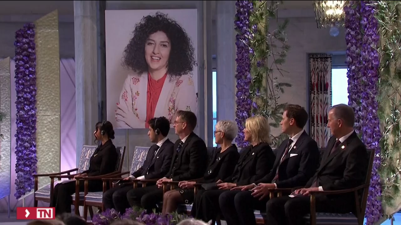 Mohammadi pide al recibir el Nobel de la Paz apoyo para acabar con el régimen de Irán