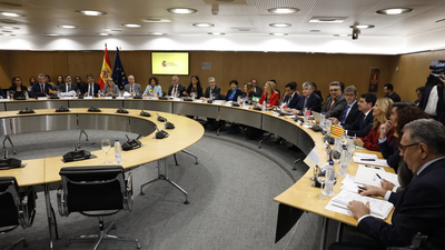Las CCAA del PP exigen a Montero la reforma de la financiación y rechazan la bilateralidad con Cataluña