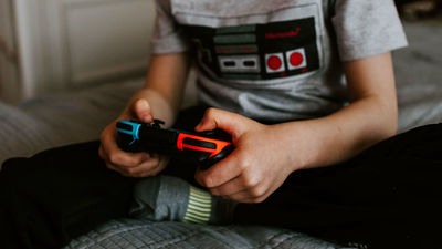 La Eurocámara pide una ley contra el diseño adictivo de la tecnología