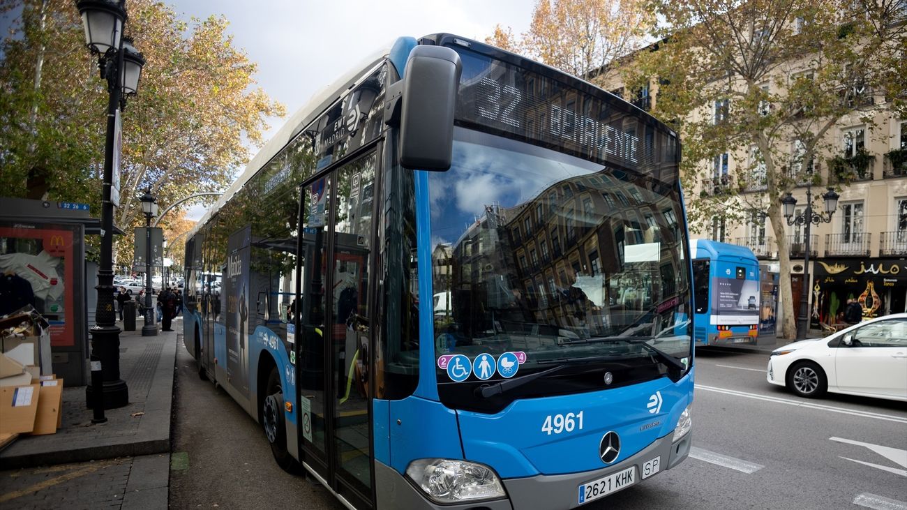 La EMT refuerza 20 líneas y modifica horarios durante esta Navidad