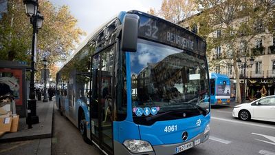 La EMT refuerza 20 líneas y modifica horarios durante esta Navidad