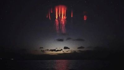 Duendes rojos y otros fantasmas en la atmósfera de la Tierra