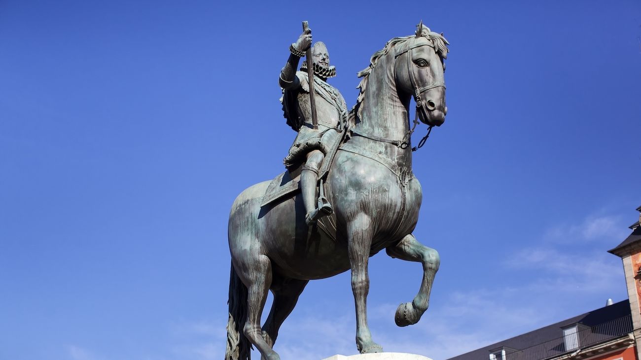 Estatua de Felipe III en la Plaza Mayor de Madrid
