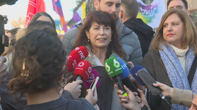 Redondo acusa a Ayuso de querer "recortar con alevosía" los derechos de personas LGTBIQ+