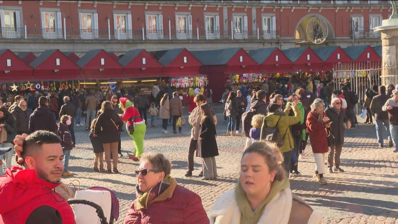 El centro de Madrid apura la cuenta atrás para Nochebuena