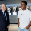 Florentino Pérez recibe a Endrick en la Ciudad Real Madrid