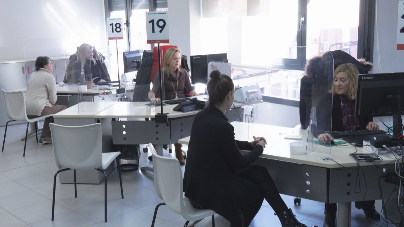 Más de 400 jóvenes vulnerables participan en un programa de empleo con grandes empresas