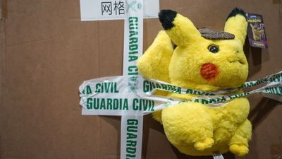 Intervenidos en Manises más de 10.000 juguetes por incumplir la normativa de seguridad