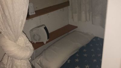 Así es el piso turístico de los horrores en Alcorcón