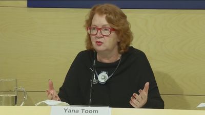 La misión europea que ha acudido a Cataluña concluye que ni el catalán está en peligro ni hay bilingüismo en los colegios