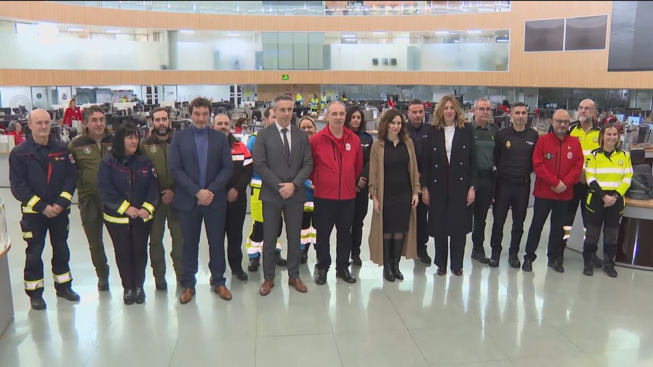 Ayuso visita la sede de la Agencia de Seguridad y Emergencias Madrid 112
