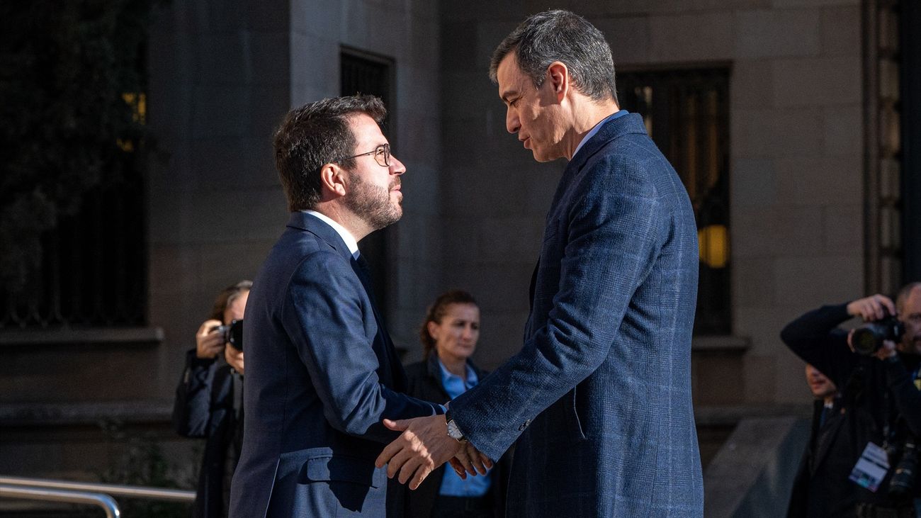 Sánchez rechaza un referéndum de autodeterminación y propone más autogobierno para Cataluña