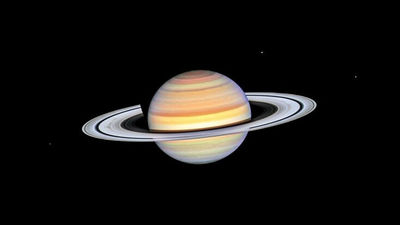 El telescopio Hubble capta los rayos de Saturno, un fenómeno estacional que aparece junto a sus anillos