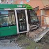 13 heridos leves por una colisión entre el tranvía de Parla y una furgoneta
