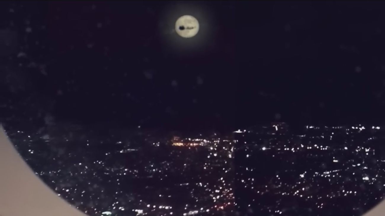 Papá Noel está en marcha... ¡Le han visto desde un avión!