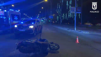 Muy grave un hombre tras perder el control  de su moto y salir despedido 20 metros en Plaza de Lima