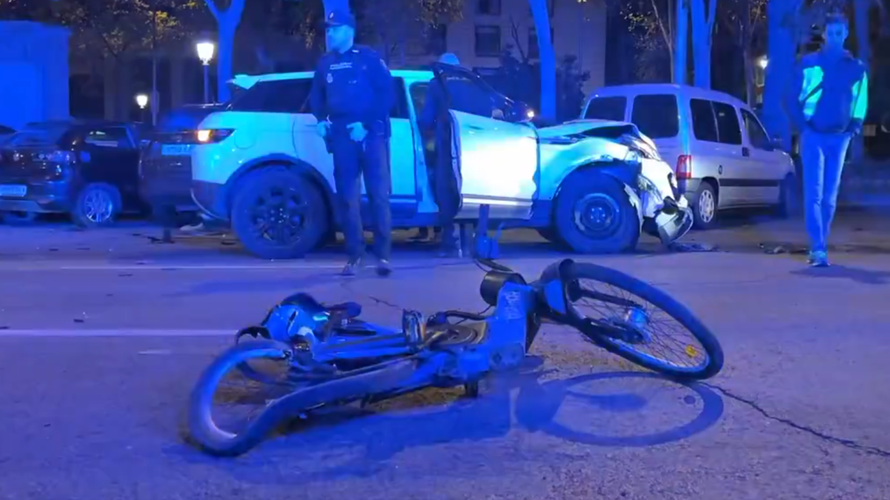 Identificado el conductor que causó el arrollamiento de una usuaria de Bicimad en Neptuno