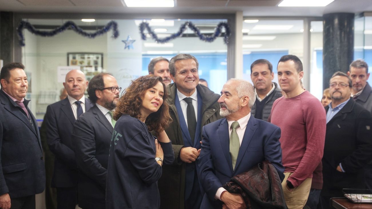 Ayuso ampliará el ‘taxi a demanda’ al sur y suroeste de Madrid para beneficiar a 80.000 personas