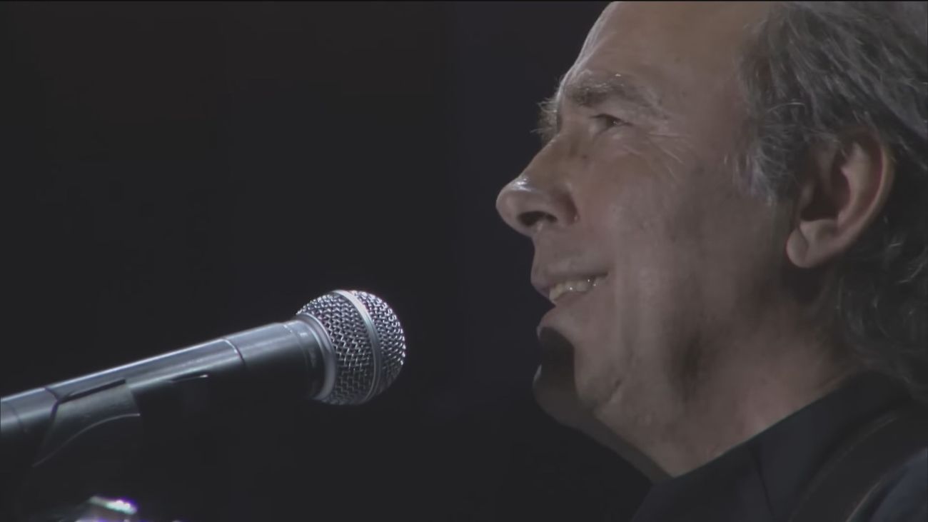 Joan Manuel Serrat cumple 80 años entre premios y homenajes