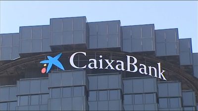 CaixaBank ganó 4.816 millones en 2023, un 54% más
