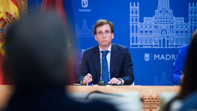 Almeida destaca "centralidad y moderación" de su gobierno,  "no influido por Vox"