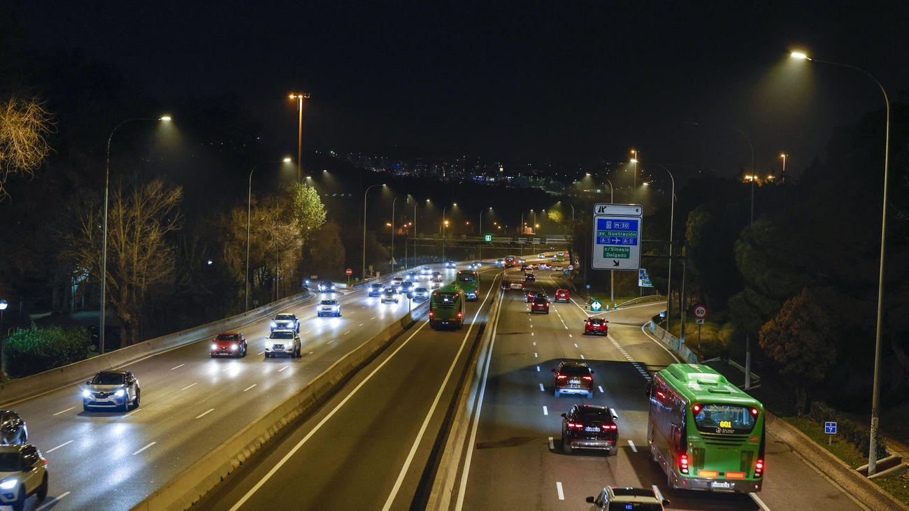 Importantes retenciones en los accesos a Madrid por la A-4 y la A-6 y de salida en la A-3