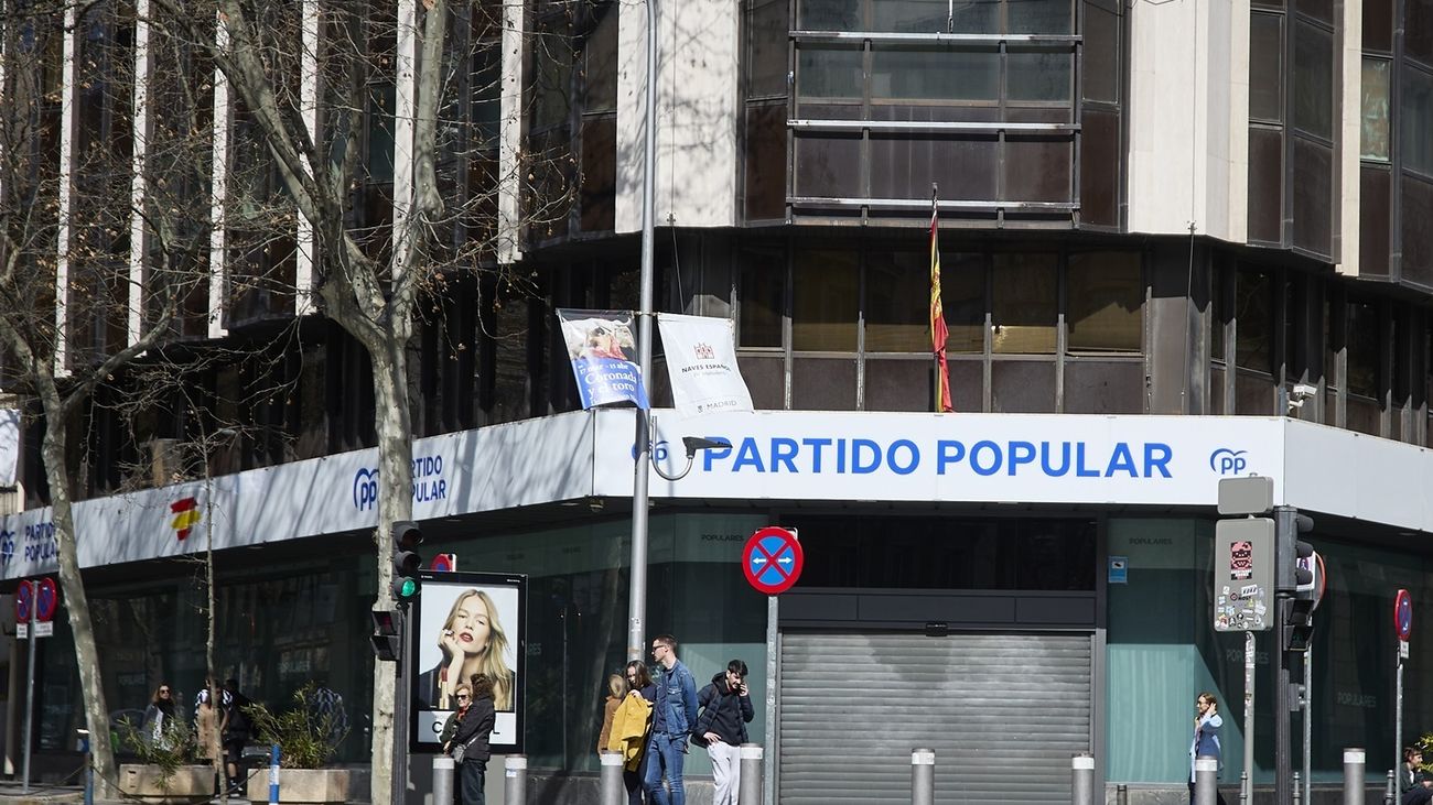 El PP ve “simbólica” la remodelación del Gobierno: “El verdadero vicepresidente primero lo controla desde Suiza”