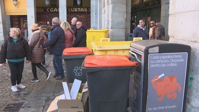 El Ayuntamiento de Madrid pide no sacar la basura  en Nochevieja porque no habrá servicio de recogida