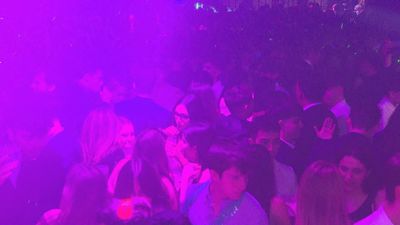 Las discotecas facturan un 4% más esta Nochevieja y "podría haber sido más" si no fuese por la gripe