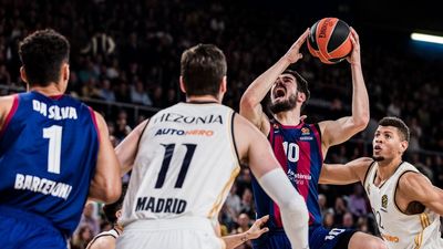 El Barça gana con un gran Vesely y un igualado pulso al Real Madrid