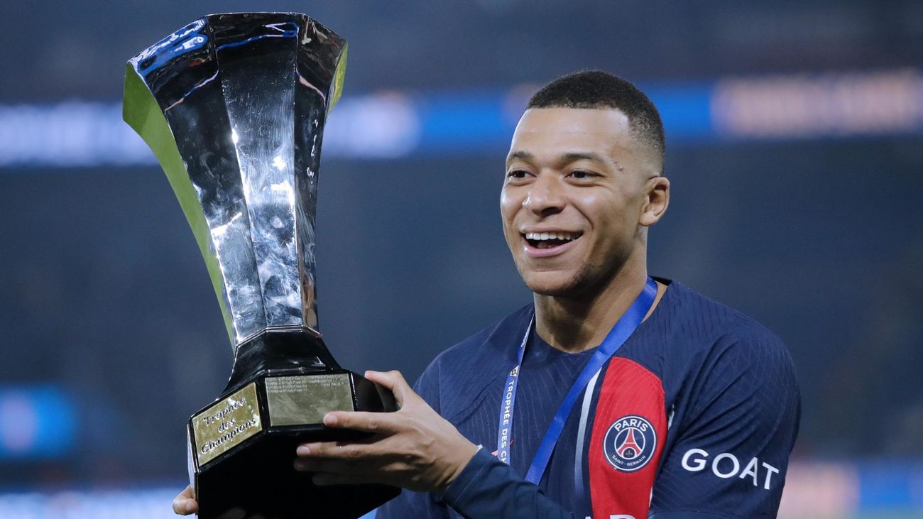 Mbappé desvela un acuerdo con el PSG y rompe su silencio: "Sé lo que quiero hacer, ¿por qué alargarlo?"