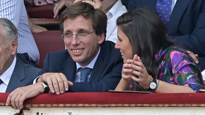 Almeida y Teresa Urquijo ya tienen fecha para su boda