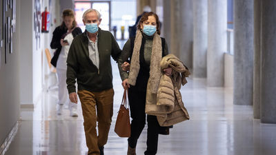 Los médicos de familia piden la vuelta a la mascarilla obligatoria en los centros de salud