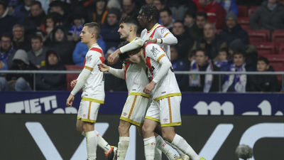 El Rayo Vallecano visita al Huesca con máximo respeto para evitar sustos