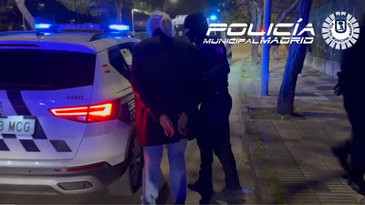 Detenido en Ciudad Lineal un reincidente traficante de cocaína con 35.300 euros en efectivo