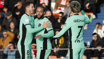 1-3. El Atlético de Madrid sufre pero tumba al Lugo con un doblete de Memphis