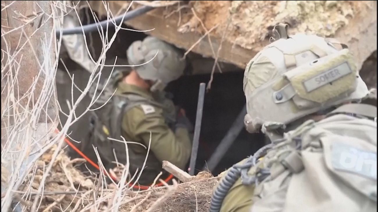 El ejército israelí ataca una treintena de posiciones de las milicias palestinas en Jan Yunis