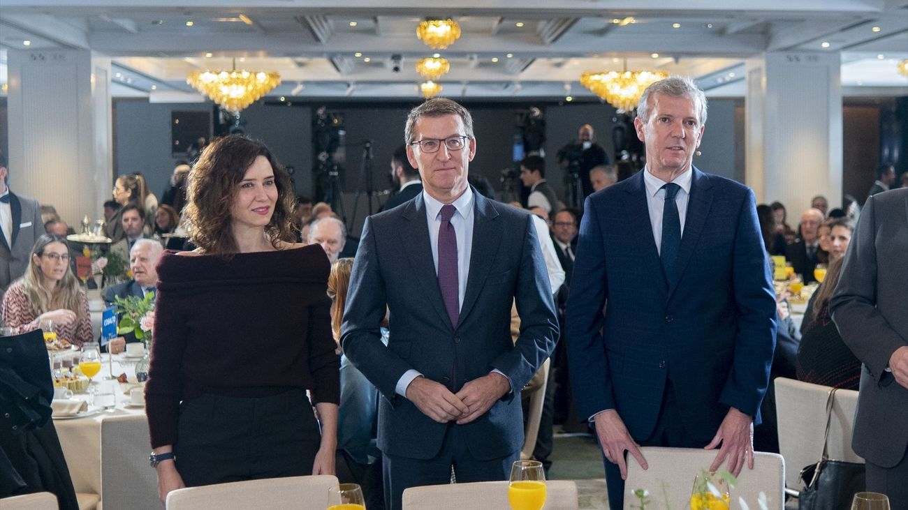 Ayuso defiende el 'no' del PP a los decretos de Sánchez: "No estamos aquí para salvarles la cara"