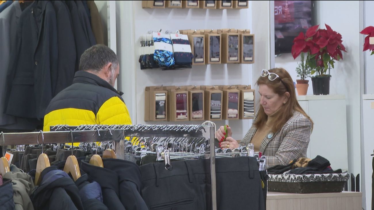 Un total de 36 comercios pequeños cierran al día en nuestro país