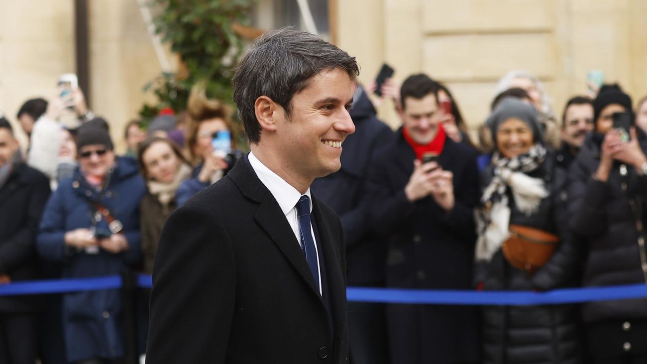 Gabriel Attal se convierte en el primer ministro más joven de Francia